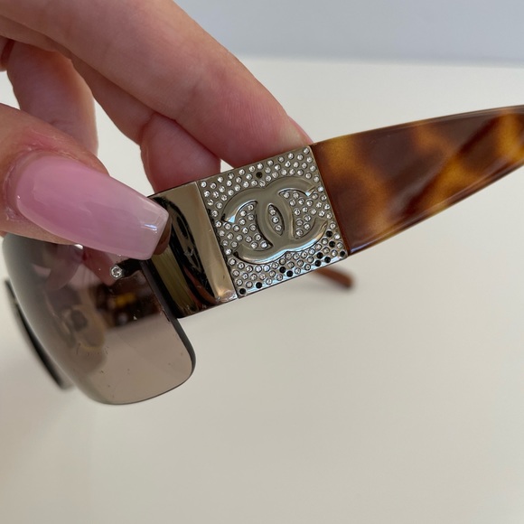 Auth VTG CHANEL Sunglasses 4117-B - Picture 8 of 12